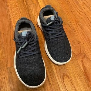 AllBirds Wool Runner Mizzle. Waterproof. Size 7. Savanna Night Color.